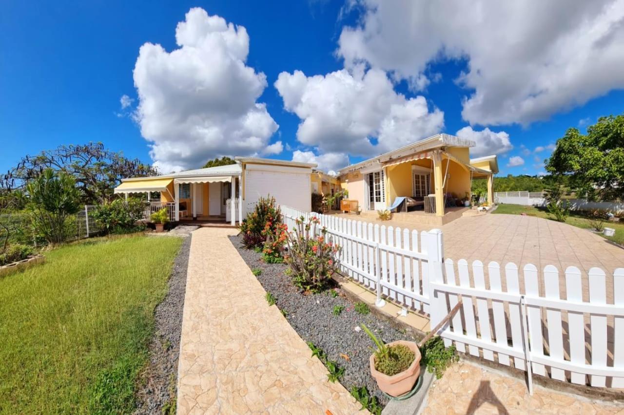 Loue F3 Vue Sur Mer Dans Propriete Privee Sainte-Anne  Extérieur photo